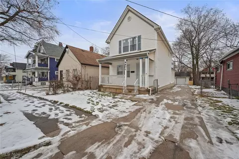 9601 Elizabeth Ave, Cleveland, OH 44105