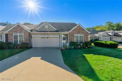 1029 Cutters Creek Dr, South Euclid, OH 44121