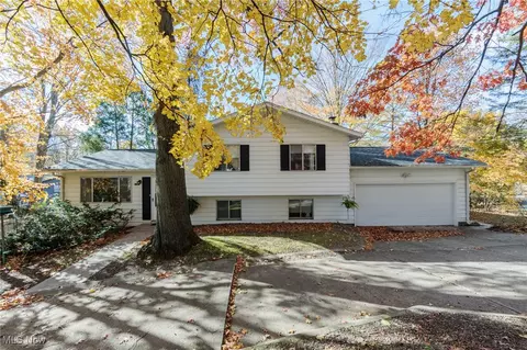 6181 Washington St, Ravenna, OH 44266