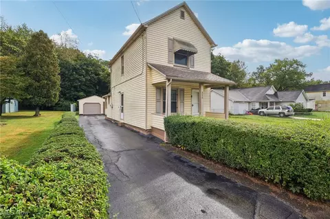 325 S Jackson St, Youngstown, OH 44506