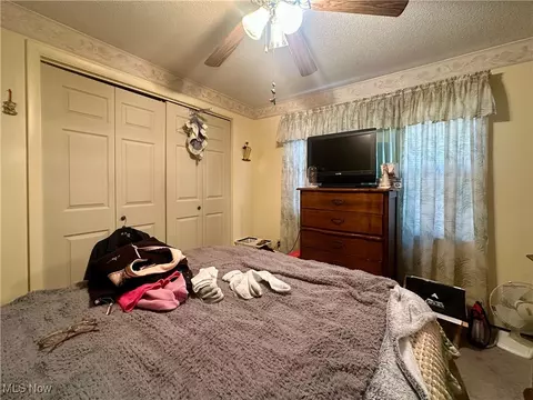 Bedroom - 18 Morningside Rd, Niles, OH 44446 photo 3 of 3