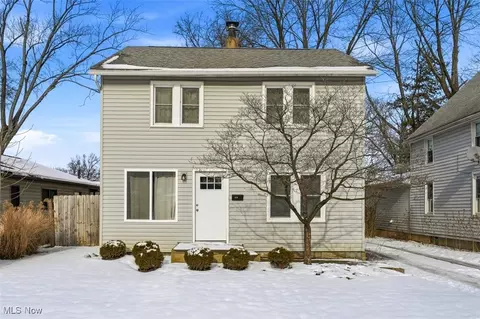 413 Grove Ave, Cuyahoga Falls, OH 44221