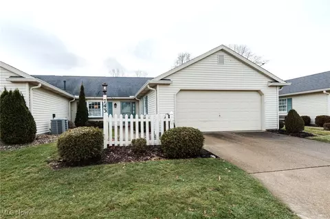 743 Bent Creek Dr, Wadsworth, OH 44281