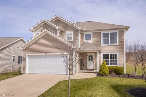 806 Pepperell Ct, Macedonia, OH 44056