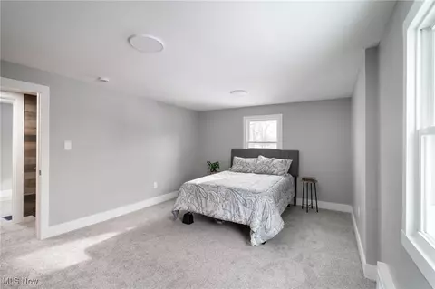 553 Purdue Ave, Elyria, OH 44035 photo 18