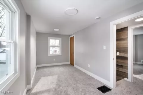 553 Purdue Ave, Elyria, OH 44035 photo 21