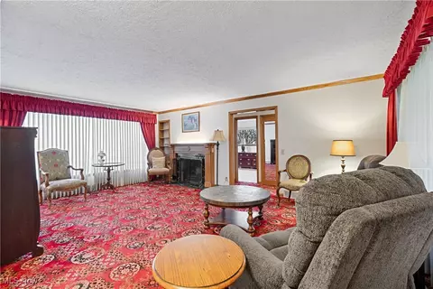 206 Harter Ave NW, Canton, OH 44708 photo 5