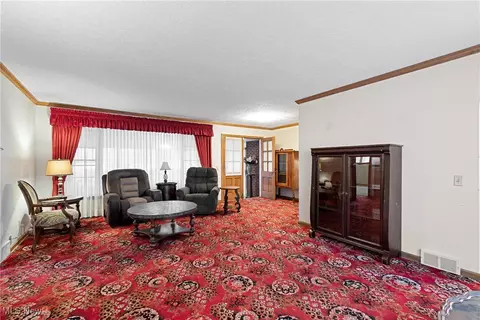 206 Harter Ave NW, Canton, OH 44708 photo 8