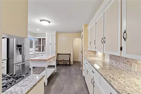206 Harter Ave NW, Canton, OH 44708 photo 13