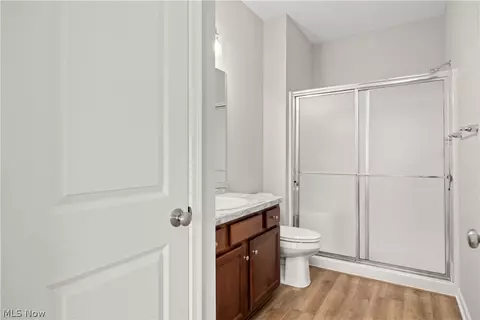Bath - 556 Eldemire Ln, Elyria, OH 44035 photo 1 of 2