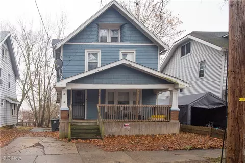 1442 Hillside Ter, Akron, OH 44305