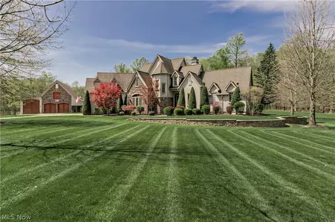 425 Woodside Ave, Jefferson, OH 44047