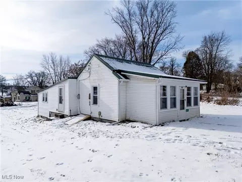 283 E Wood St, Shreve, OH 44676