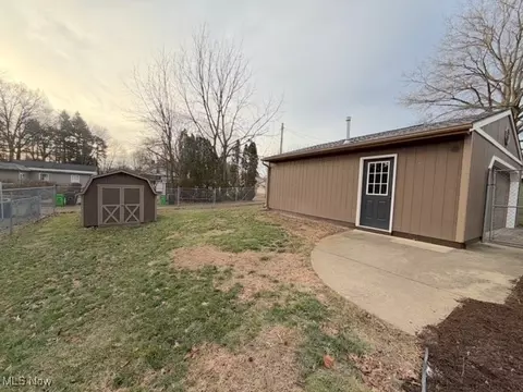 312 E 21st St, Dover, OH 44622 photo 27