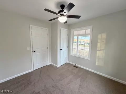 312 E 21st St, Dover, OH 44622 photo 18
