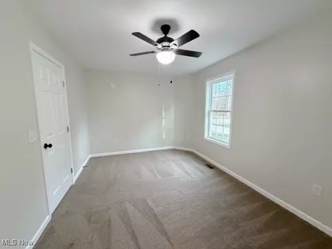 312 E 21st St, Dover, OH 44622 photo 17