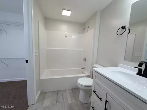 312 E 21st St, Dover, OH 44622 photo 14