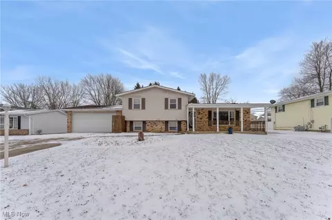 2280 Zircon St NE, Canton, OH 44721
