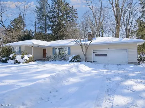 990 Riverside, Painesville, OH 44077