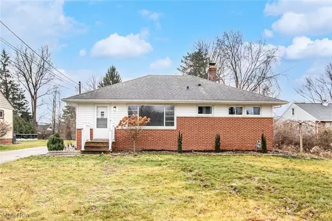 19819 Drake Rd, Strongsville, OH 44149