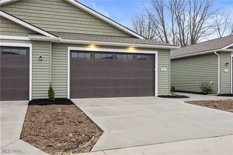 Other - 208 Alexander Dr, Elyria, OH 44035 photo 4 of 12