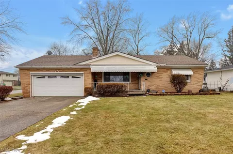 5424 Fairtree Rd, Bedford Heights, OH 44146
