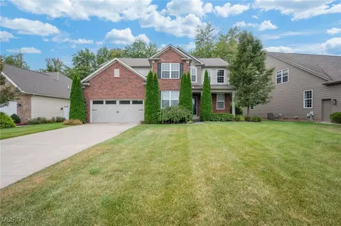 85 Brighton Dr, Aurora, OH 44202