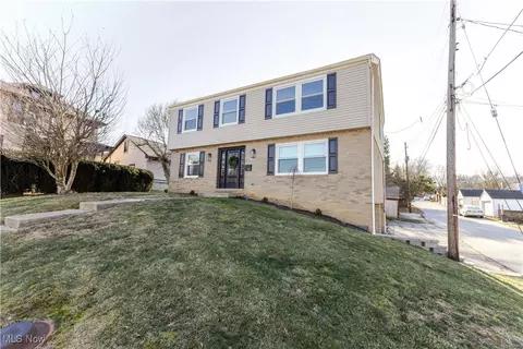 30 Rush Ave, Wheeling, WV 26003 photo 2