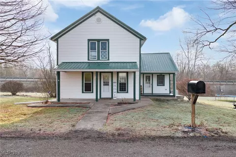 11104 Ambush Nw Rd, Magnolia, OH 44643