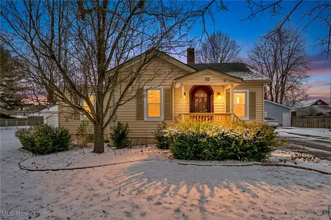 30 E Jay St, Newton Falls, OH 44444