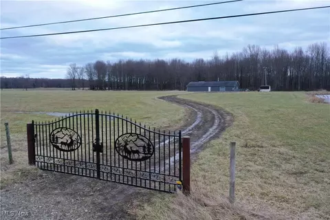 5388 Root Rd, Conneaut, OH 44030