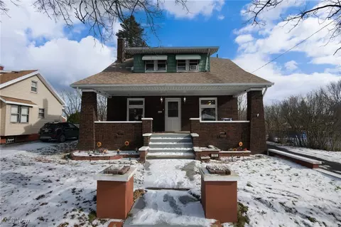 151 Regent St, Campbell, OH 44405
