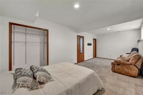 Bedroom - 8431 Hendricks Rd, Mentor, OH 44060 photo 6 of 6