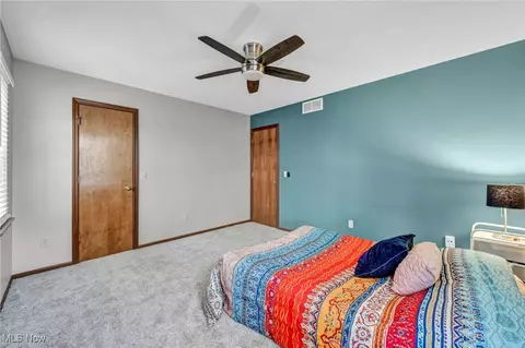 Bedroom - 8431 Hendricks Rd, Mentor, OH 44060 photo 3 of 6