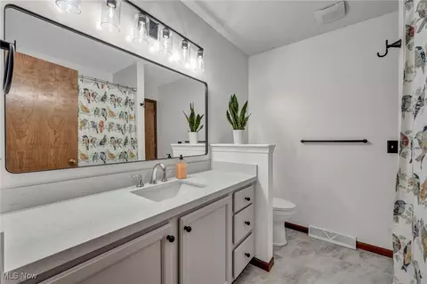 Bath - 8431 Hendricks Rd, Mentor, OH 44060 photo 3 of 3