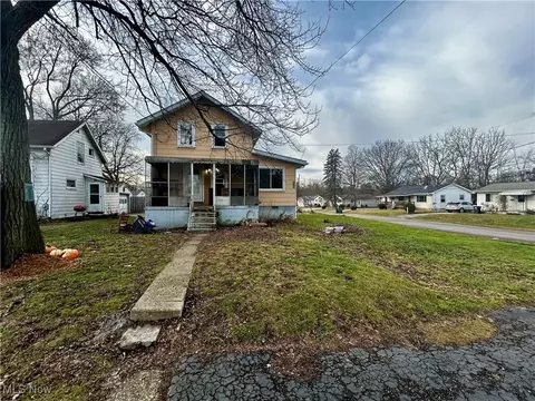 2138 East Ave, Akron, OH 44314