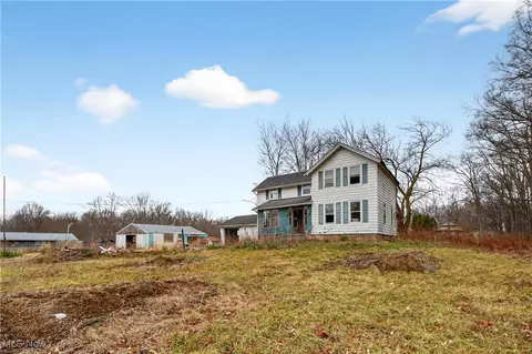 13601 Thompson Rd, Vermilion, OH 44089