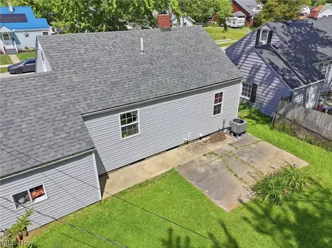 Exterior - 3024 Latimer Ave, Ashtabula, OH 44004 photo 3 of 5