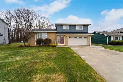 1195 Cordova Rd, Mayfield Heights, OH 44124