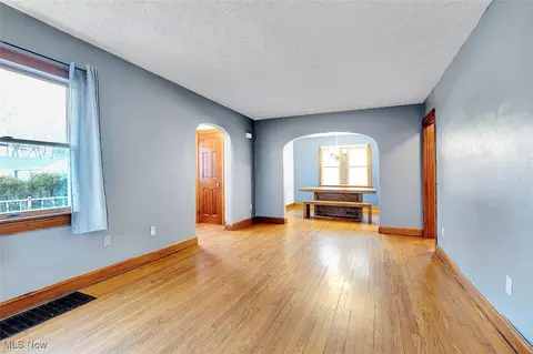 248 Root Rd, Lorain, OH 44052 photo 4