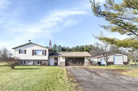 13830 Baumhart Rd, Oberlin, OH 44074