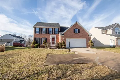 6308 Richmond Rd, Oakwood Village, OH 44146