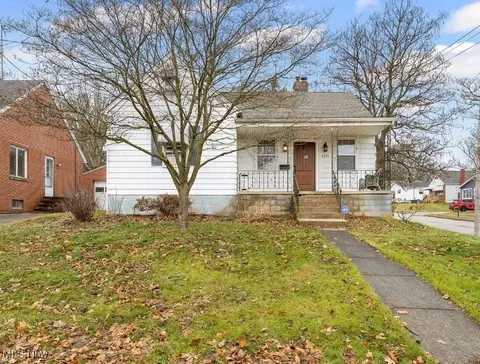 2211 Goodyear Blvd, Akron, OH 44305