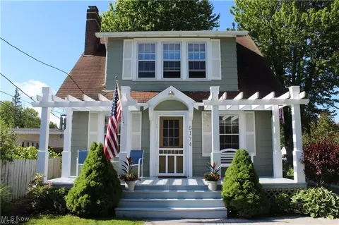 5174 Old Lake Rd, Geneva, OH 44041