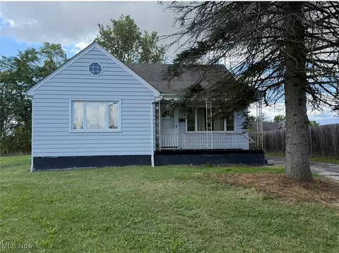 435 Blossom Ave, Campbell, OH 44405
