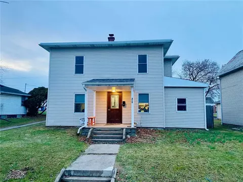 310 Woodbine St, Willard, OH 44890