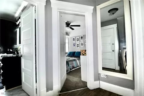 Entry Way - 1122 West Ave, Elyria, OH 44035 photo 1 of 1