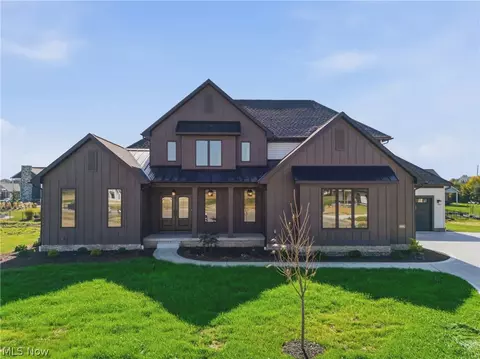 9006 Greensway St NW, Massillon, OH 44646