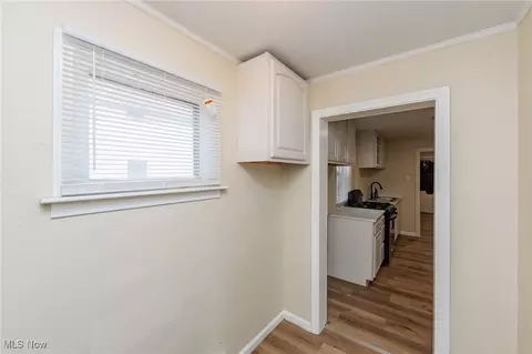 Entry Way - 2440 E 32nd St, Lorain, OH 44055 photo 4 of 5