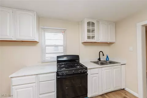Kitchen - 2440 E 32nd St, Lorain, OH 44055 photo 1 of 2